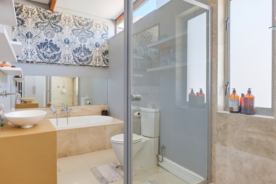 3 Bedroom Property for Sale in Vredehoek Western Cape